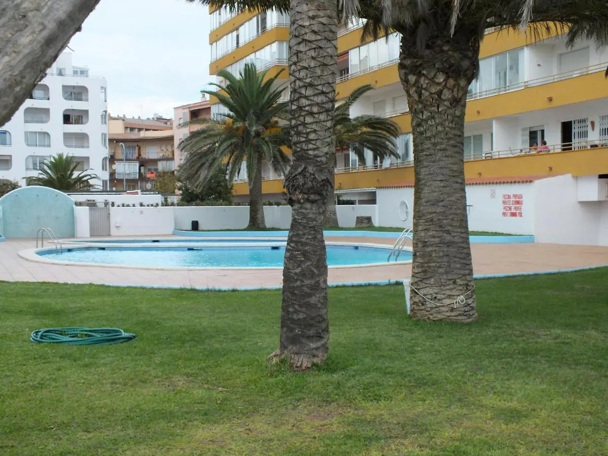 Apartamento En Rosas Santa-Margarita, Con Vistas Al Mar, Piscina, Y Acceso Directo A La Playa - Es-204-42  Roses